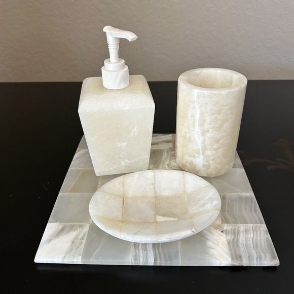 Marble 4 piece Bathroom Set. NWOT - Picture 1 of 7